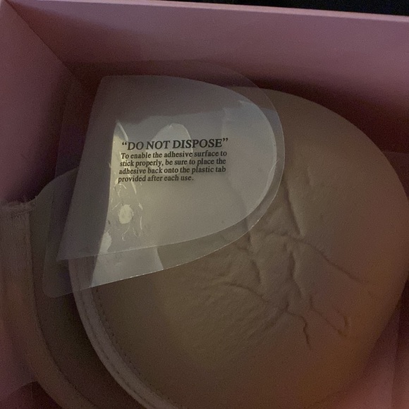 NWT Victoria’s Secret Invisible Push Up Bra with Wings - Picture 2 of 6